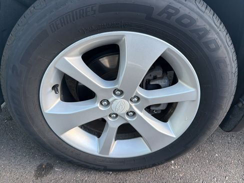 Used 2013 Subaru Outback 2.5i Premium AWD/4WD image 3
