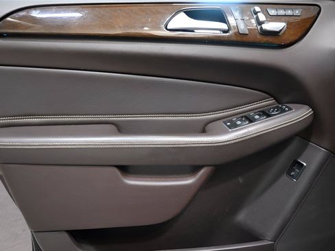 Used 2019 Mercedes-Benz GLS 450 4MATIC w/ Premium 1 Package image 9