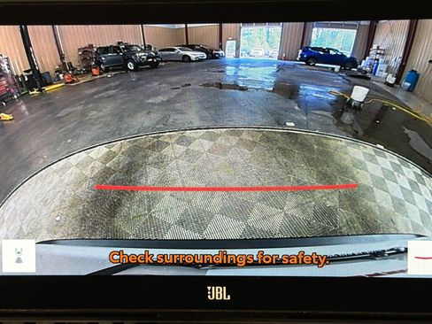 Used 2023 Toyota RAV4 Limited AWD/4WD image 31