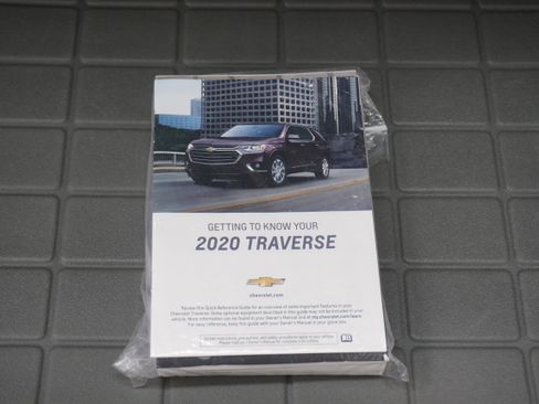 Used 2020 Chevrolet Traverse LT w/ Driver Confidence II Package FWD image 27