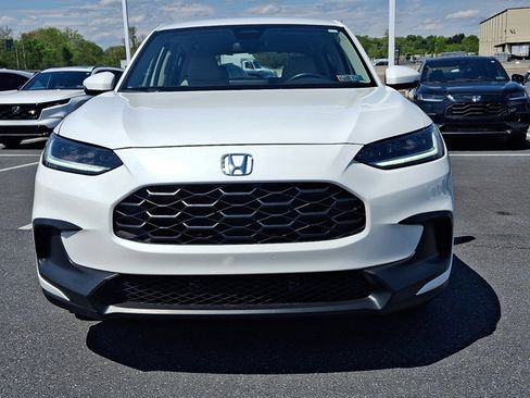 Certified 2023 Honda HR-V LX image 2