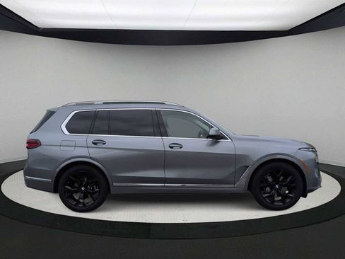 Used 2026 BMW X7 xDrive40i AWD/4WD image 9