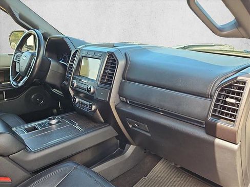 Used 2019 Ford Expedition Max Limited image 24