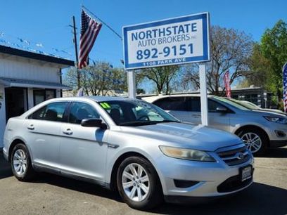 Used 2011 Ford Taurus SE