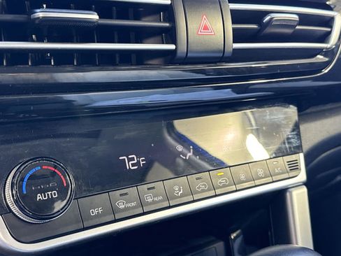 Used 2022 Kia Seltos EX image 20