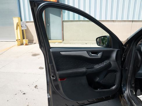 Used 2020 Ford Escape SE AWD/4WD image 18