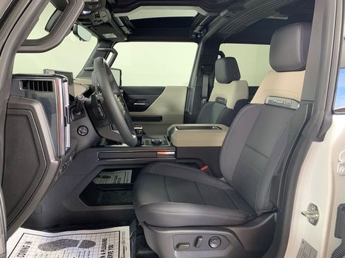 New 2026 GMC Hummer EV 4x4 Crew Cab w/ LPO, Dark Essentials Package image 13