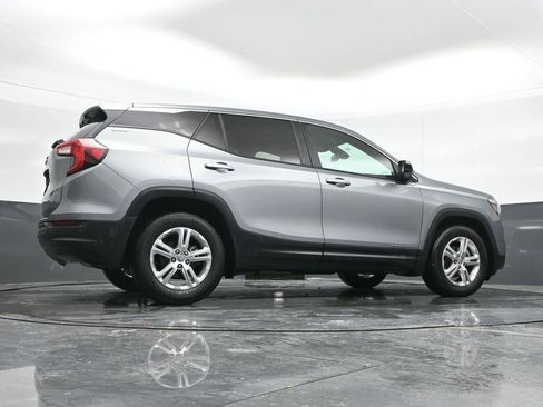Used 2024 GMC Terrain SLE image 45