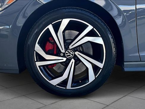 Used 2024 Volkswagen Jetta GLI Autobahn image 10