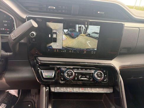 Used 2026 GMC Sierra 2500 AT4 w/ AT4 Premium Plus Package image 13