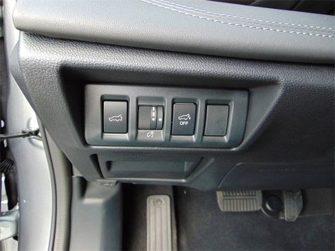 New 2025 Subaru Outback Limited image 19