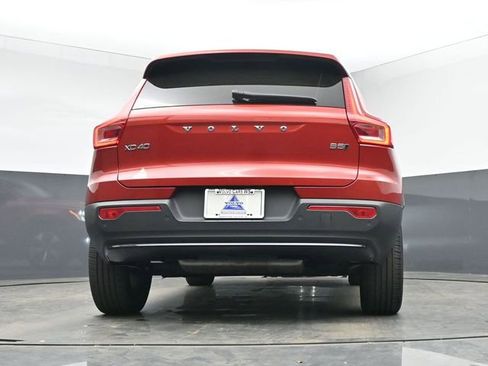Used 2023 Volvo XC40 B5 Plus w/ Driver Assist Package AWD/4WD image 40