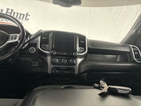 Used 2022 RAM 2500 Big Horn w/ Cold Weather Group image 21