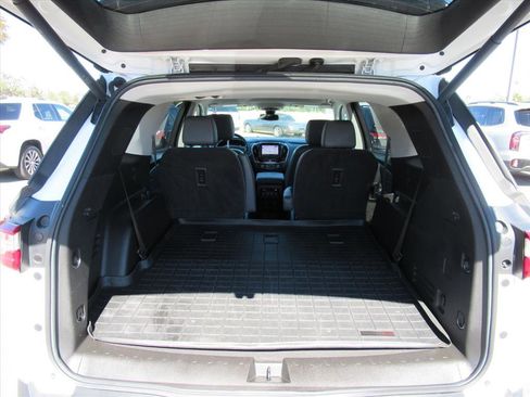 Certified 2021 Chevrolet Traverse LT w/ LT Premium Package image 34