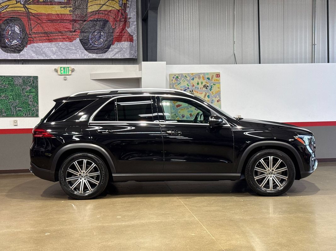 Used 2026 Mercedes-Benz GLE 350 4MATIC image 3