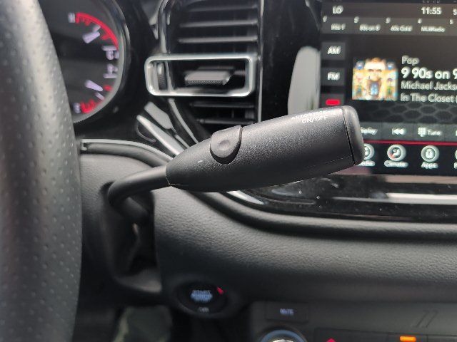Used 2025 Dodge Durango AWD w/ Technology Group image 7