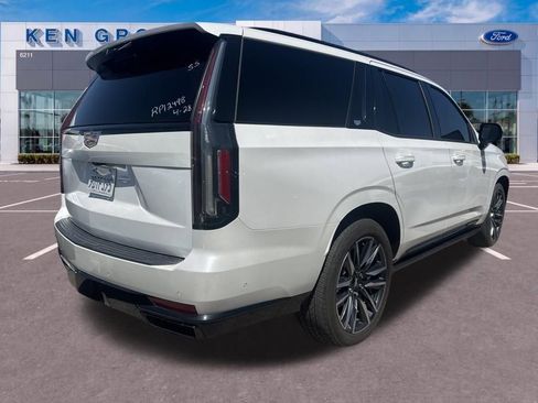 Used 2022 Cadillac Escalade Sport w/ Touring Package AWD/4WD image 6