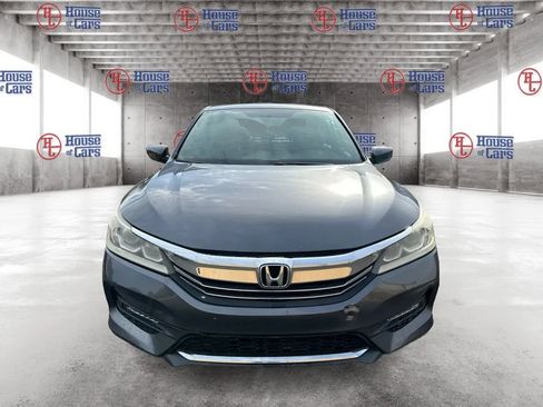 Used 2017 Honda Accord Sport image 2