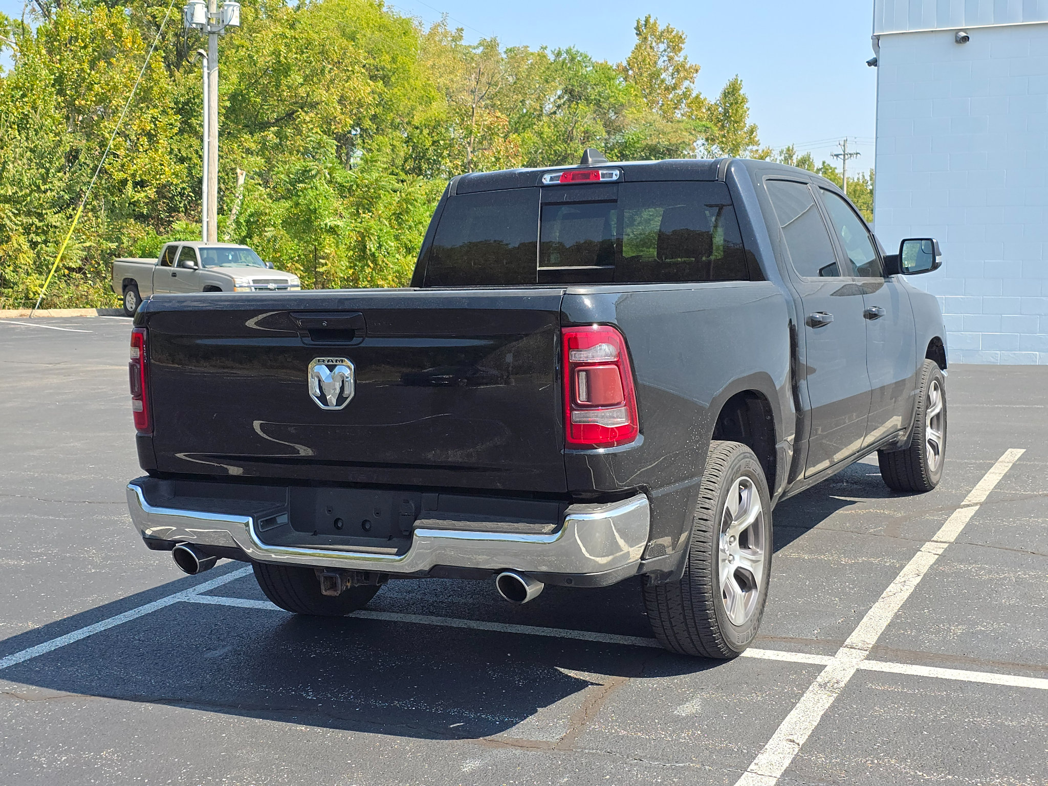 Used 2023 RAM 1500 Laramie AWD/4WD image 13