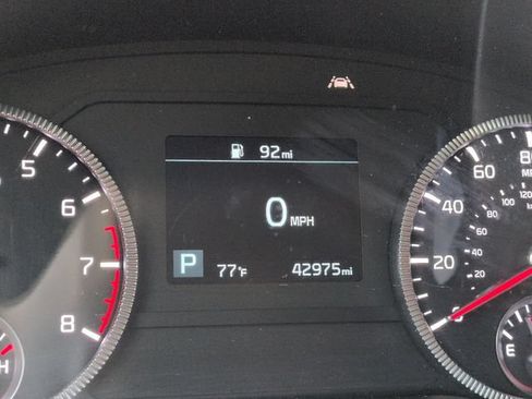 Used 2022 Kia Telluride S FWD image 14