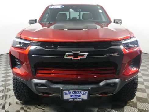 Used 2026 Chevrolet Colorado ZR2 w/ Technology Package AWD/4WD image 8