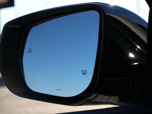 New 2025 Jeep Grand Cherokee L Altitude image 12