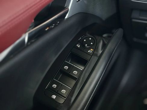 Used 2025 MAZDA MAZDA3 Hatchback w/Premium Plus Pkg image 27