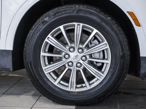 Used 2017 Cadillac XT5 Luxury image 21