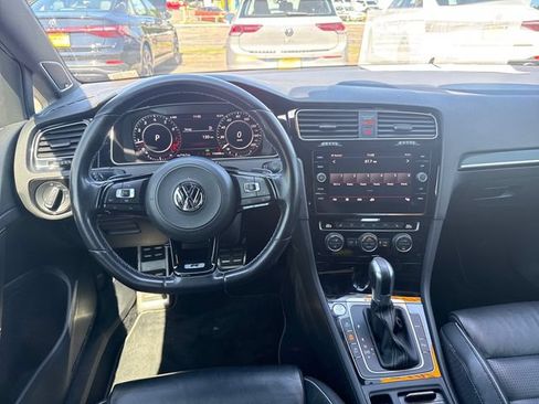 Used 2019 Volkswagen Golf R 4-Door AWD/4WD image 19