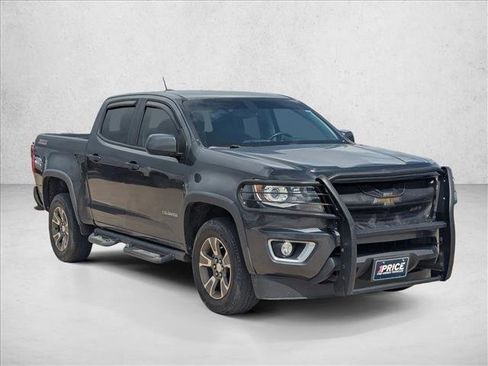 Used 2016 Chevrolet Colorado Z71 AWD/4WD image 3