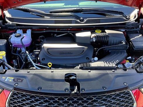 New 2026 Chrysler Pacifica Select image 11