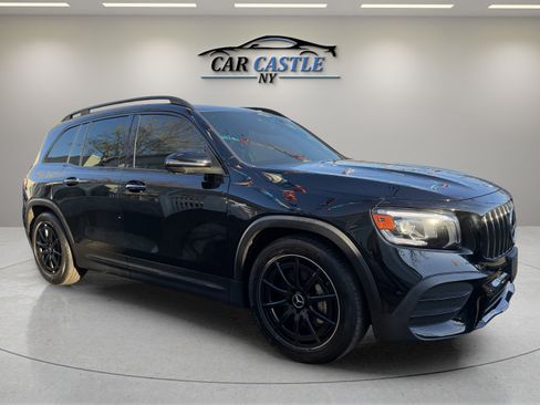 Used 2021 Mercedes-Benz GLB 35 AMG 4MATIC image 5