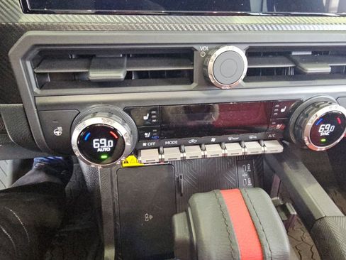 Certified 2025 Toyota Tacoma TRD Pro image 18