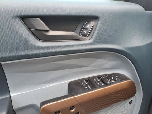 Used 2022 Ford Maverick Lariat w/ Lariat Luxury Package AWD/4WD image 8