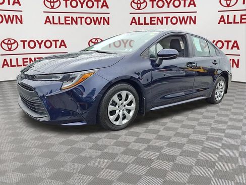 Used 2024 Toyota Corolla LE FWD image 3
