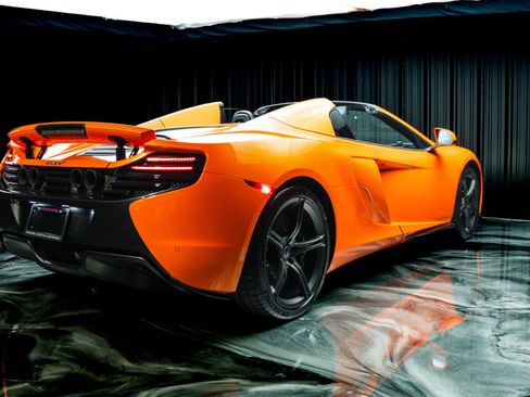 Used 2015 McLaren 650S Spider RWD image 12