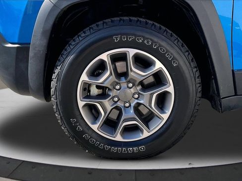 Certified 2021 Jeep Cherokee Trailhawk w/ Premium Leather Package image 33