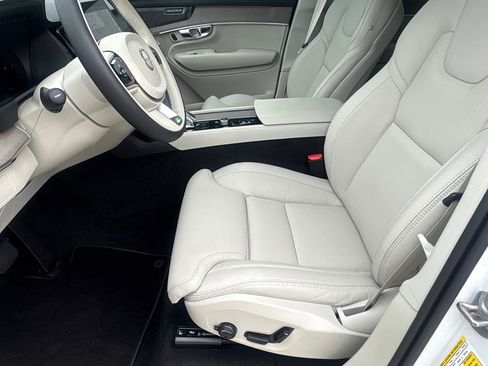 New 2026 Volvo XC90 B6 Ultra image 19