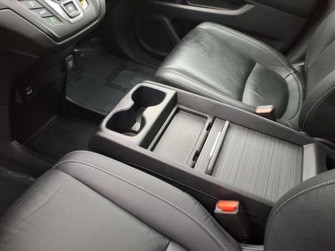Used 2024 Honda Odyssey EX-L image 9