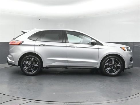 Certified 2019 Ford Edge ST w/ Convenience Package image 8