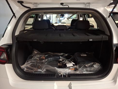 New 2025 Hyundai Venue SE image 20