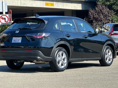 Used 2024 Honda HR-V LX image 4