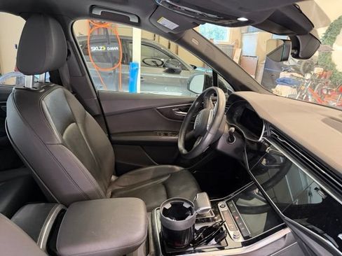 Used 2021 Audi Q7 3.0T Premium Plus w/ Executive Package AWD/4WD image 2