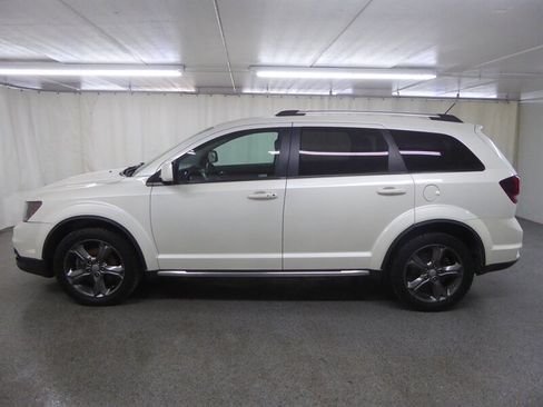 Used 2015 Dodge Journey Crossroad w/ Flexible Seating Group image 4
