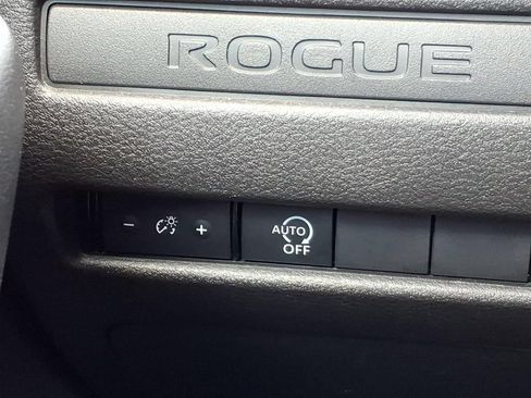 Used 2024 Nissan Rogue S FWD image 26