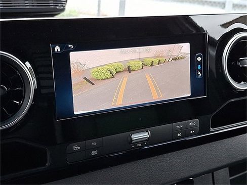 Used 2025 Mercedes-Benz Sprinter 2500 image 17