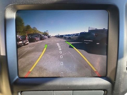 Used 2018 Jeep Cherokee Latitude Plus image 27