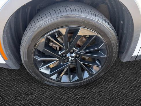 Used 2022 Mitsubishi Outlander SEL Black Edition AWD/4WD image 11