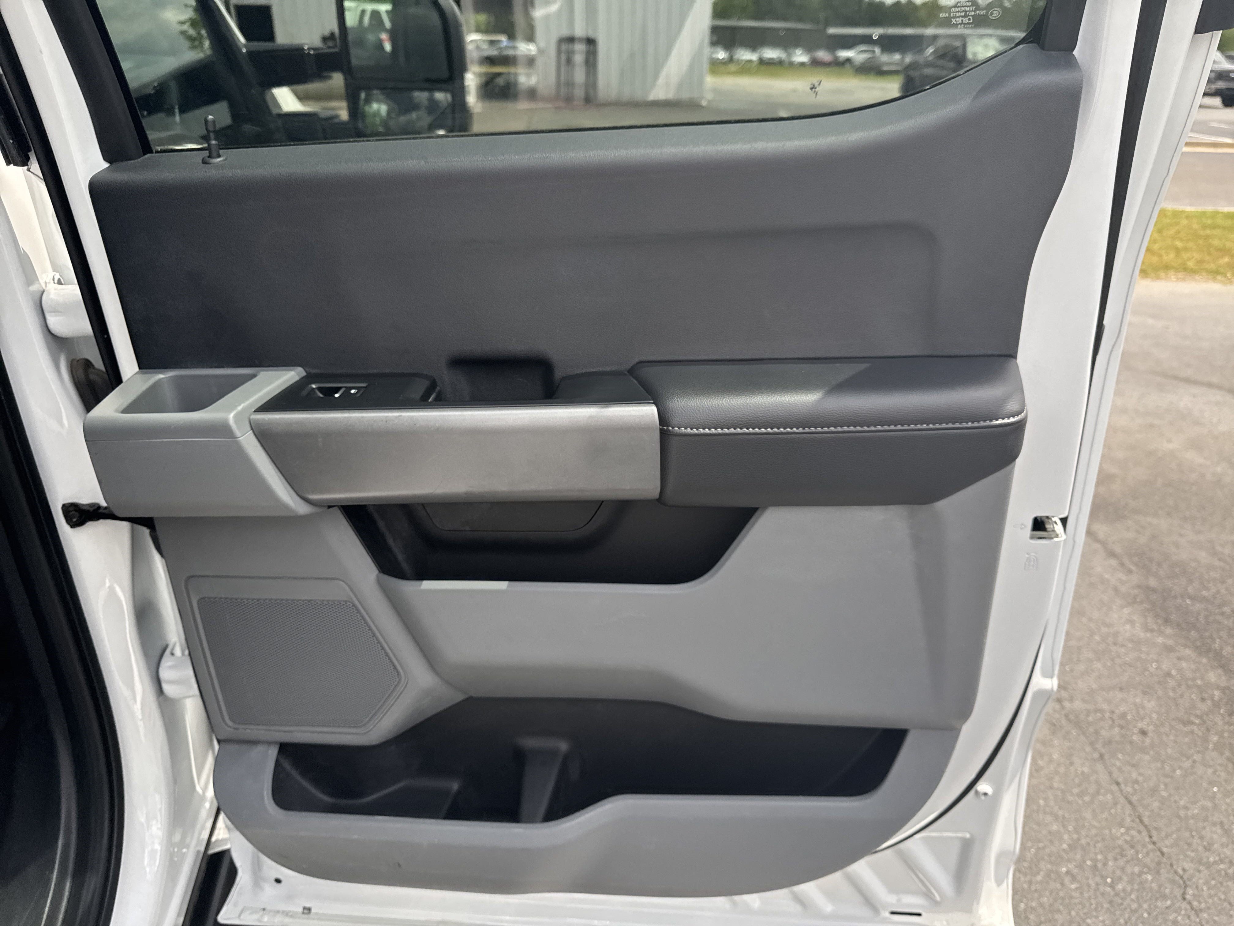 Used 2024 Ford F350 XLT AWD/4WD image 29