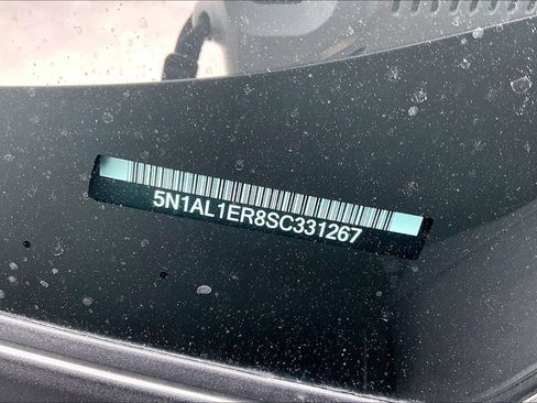 Certified 2025 INFINITI QX60 Pure image 47